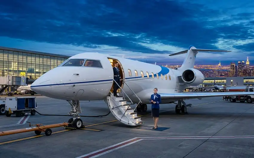 Behind the Cabin Door: A Day in the Life of a Private Jet Flight Crew blog image